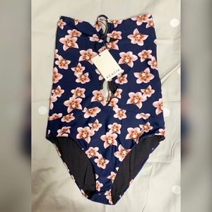 Acacia Bronx in Isle